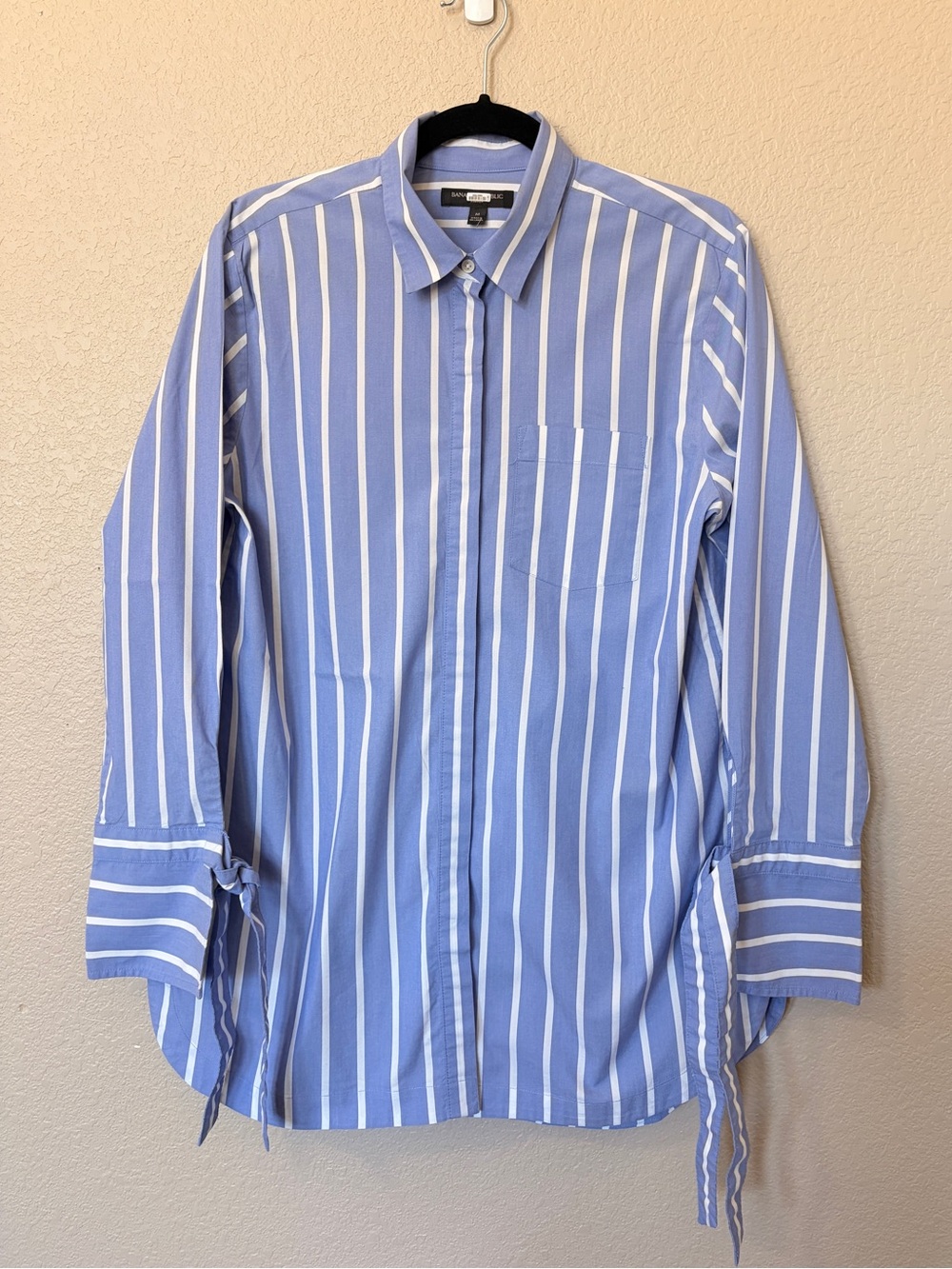 Banana Republic Blue White Stripe Statement Tie Cuff Shirt M